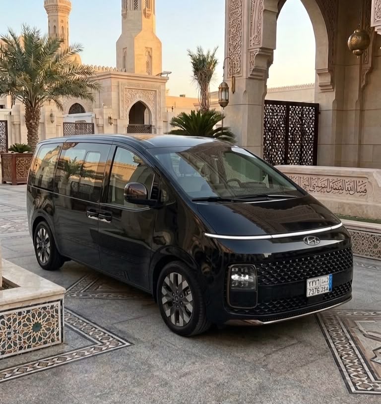 Hyundai Staria Umrah Taxi